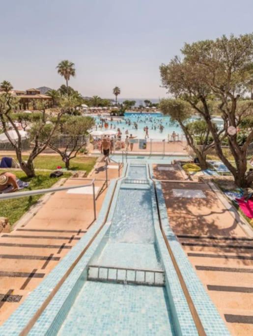 Village Cap Esterel, Piscine, Plage Saint-Raphaël Eksteriør billede