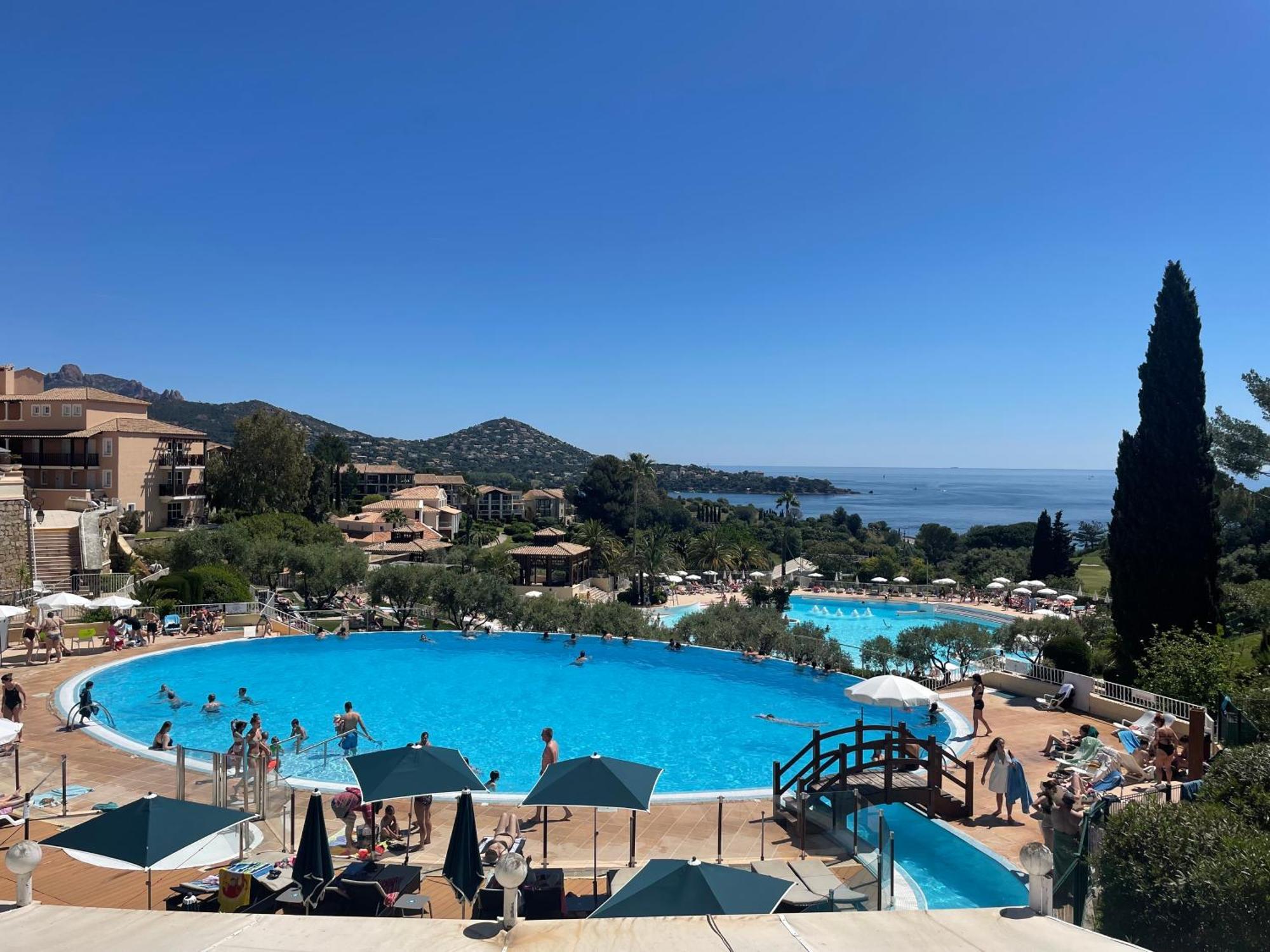 Village Cap Esterel, Piscine, Plage Saint-Raphaël Eksteriør billede
