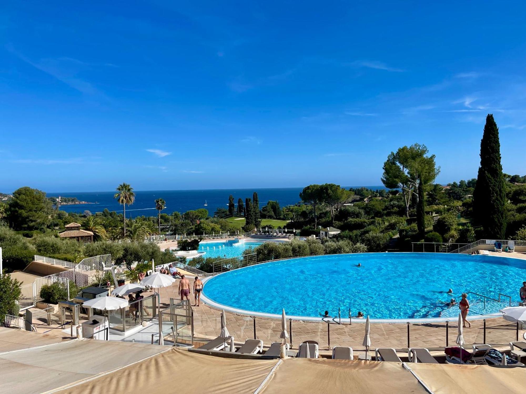 Village Cap Esterel, Piscine, Plage Saint-Raphaël Eksteriør billede