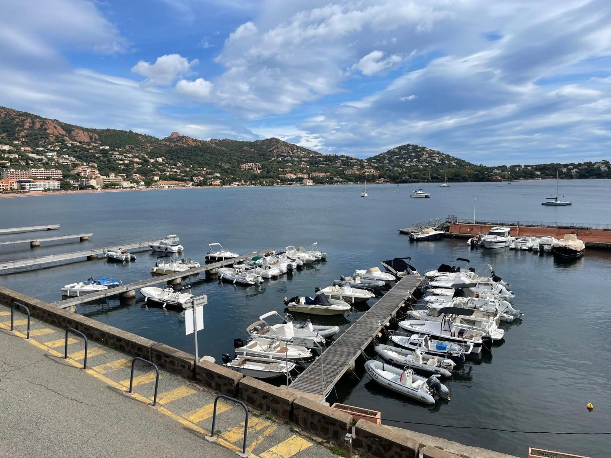 Village Cap Esterel, Piscine, Plage Saint-Raphaël Eksteriør billede