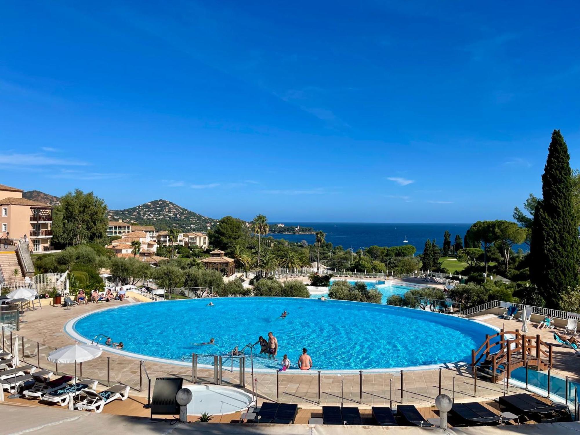 Village Cap Esterel, Piscine, Plage Saint-Raphaël Eksteriør billede